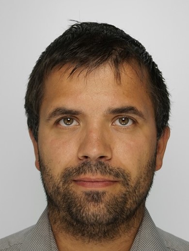 Headshot of Aivar Hanniotti