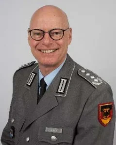 Headshot of Colonel Thorsten Ludwig