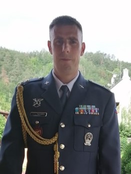 Headshot of Tomas Navratil