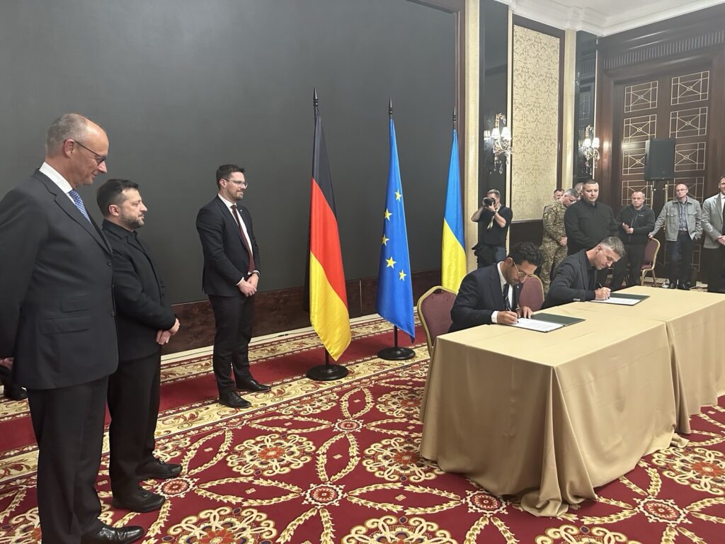 ARX Robotics and Roboneers Sign Strategic Partnership on Unmanned Land Warfare
